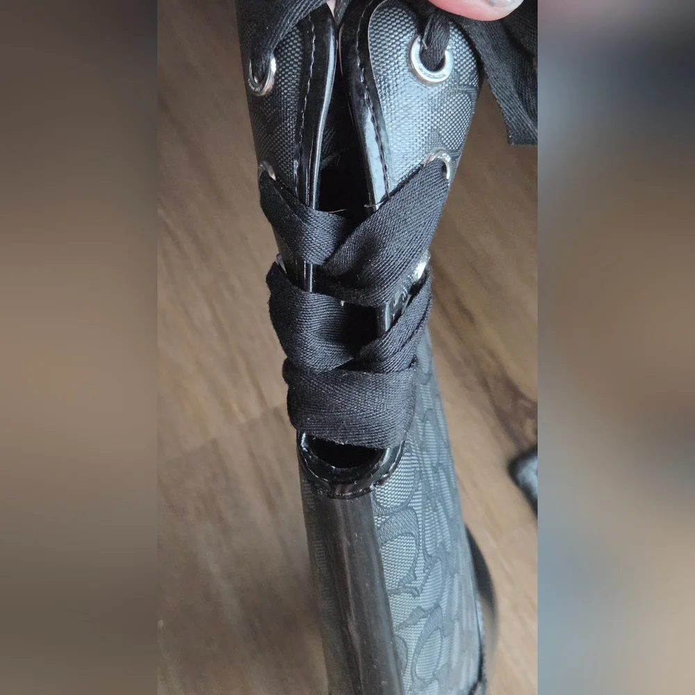 Coach Tristee Rain Boots. Size 9 - Picture 7 of 10